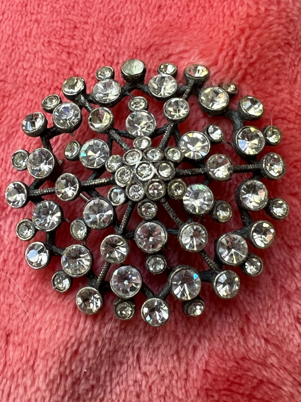 Vintage Crystal Burst Rhinestone Brooch - Silver Tone - Picture 11 of 11